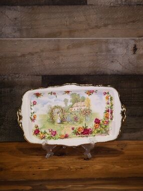 1986 Royal Albert CELEBRATION OF THE OLD COUNTRY ROSES GARDEN Tray Dish 11 5/8"